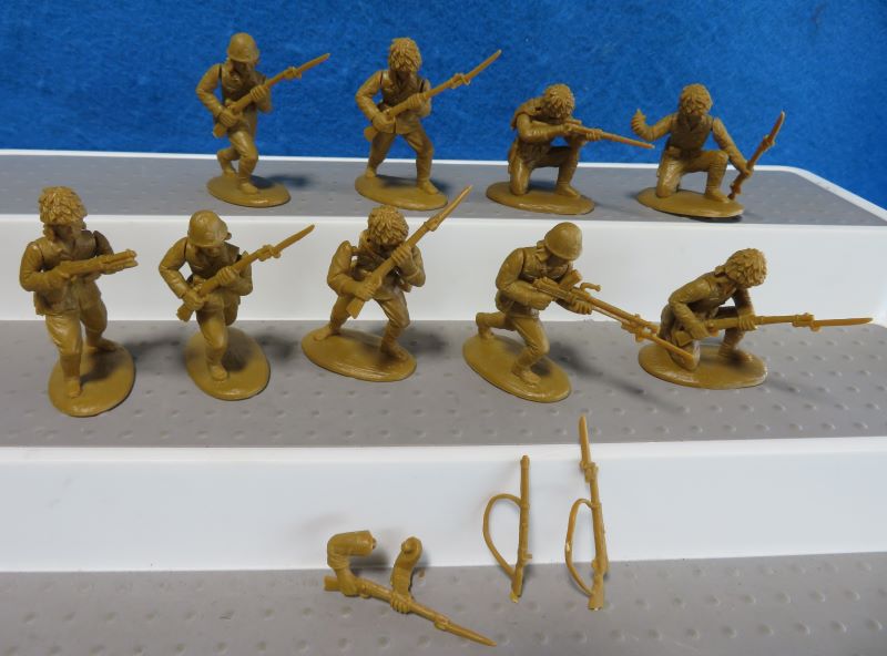 WWII Japanese infantry X9, 5 different, 1/32, plastic